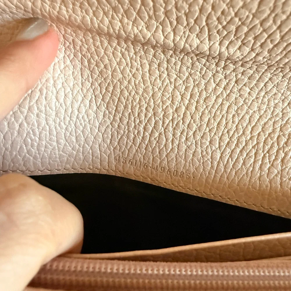 Gucci Pink Leather Clutch with Gold Chain - Picture 6 of 6